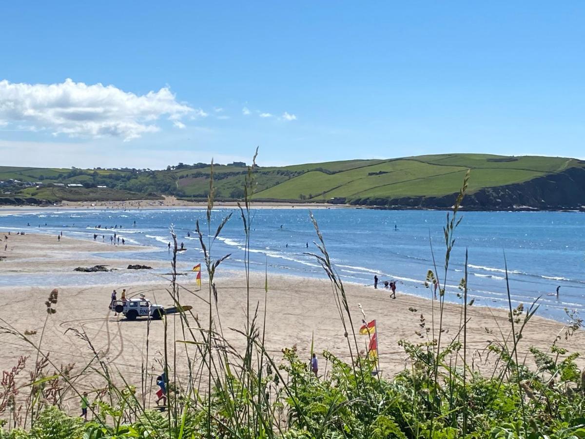 Beautiful 5 Bedroom, Amazing Water & Valley Views Dartmouth Exteriér fotografie