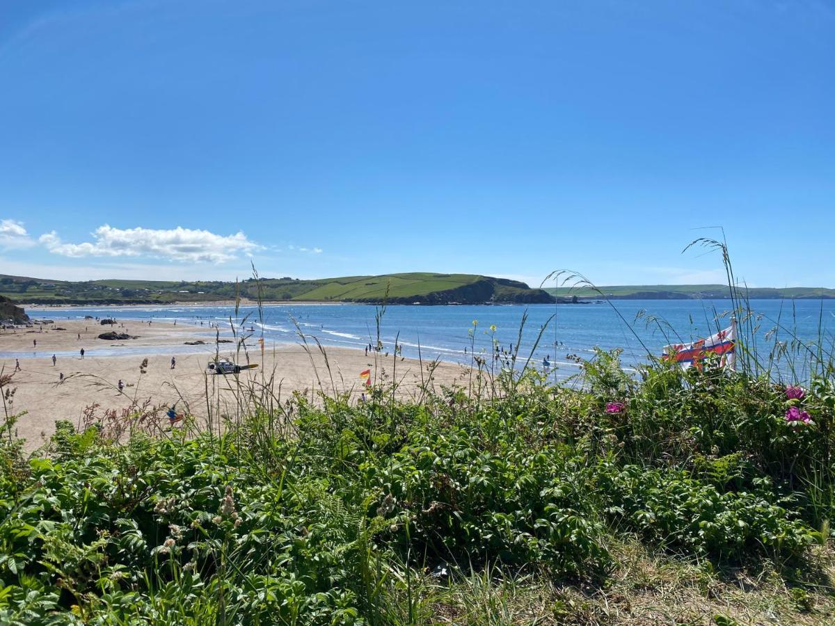 Beautiful 5 Bedroom, Amazing Water & Valley Views Dartmouth Exteriér fotografie