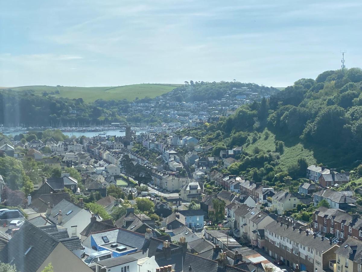 Beautiful 5 Bedroom, Amazing Water & Valley Views Dartmouth Exteriér fotografie